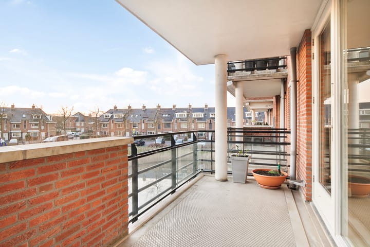 Foto 5 van Peterhof 24