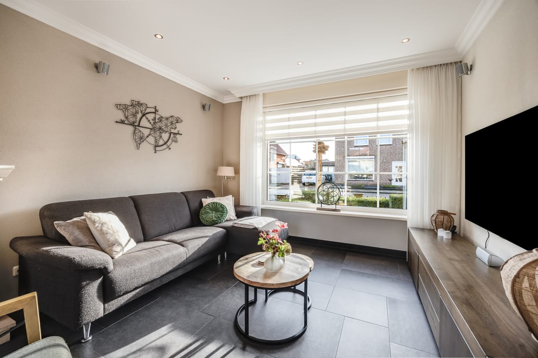 Foto 8 van Rucphensestraat 26