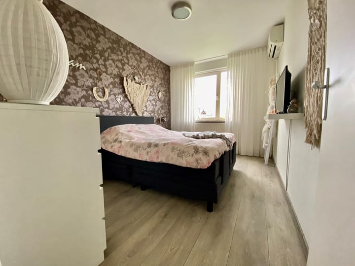 Foto 16 van Burg. Heffelsstraat 7