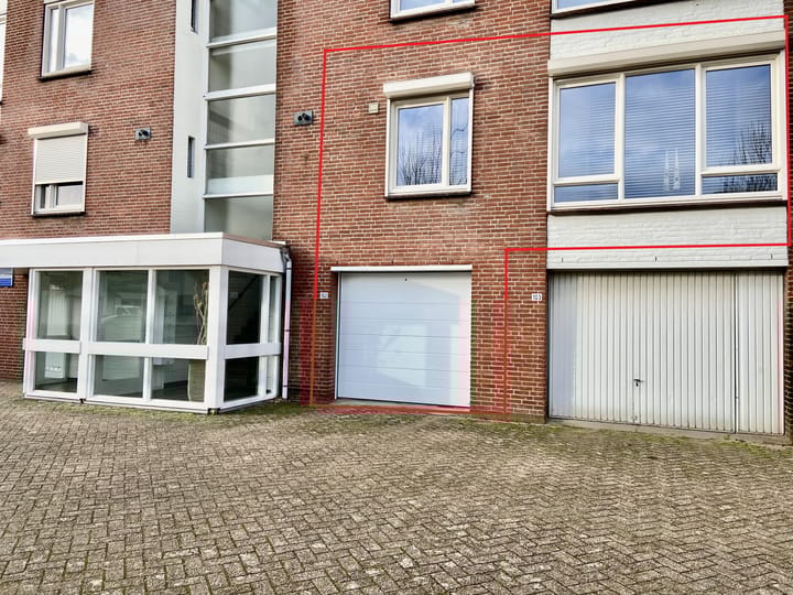 Foto 24 van Burg. Heffelsstraat 7