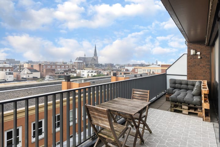 Photo 23 of Kluisstraat 153