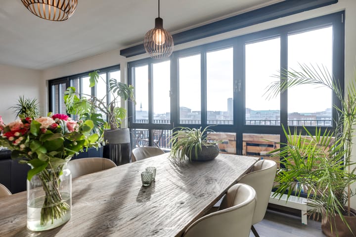 Photo 22 of Kluisstraat 153