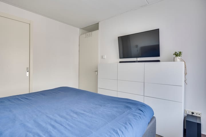 Photo 30 of Kluisstraat 153