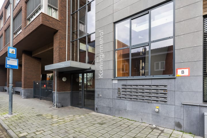 Photo 9 of Kluisstraat 153