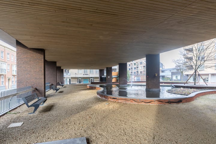 Photo 37 of Kluisstraat 153