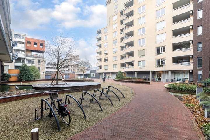 Photo 38 of Kluisstraat 153