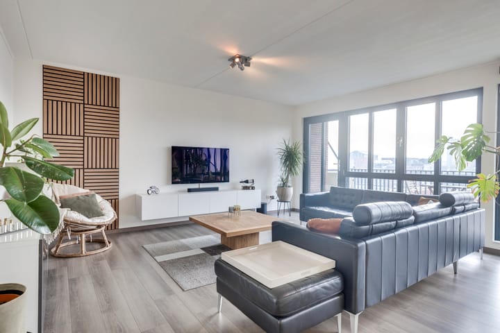 Photo 16 of Kluisstraat 153