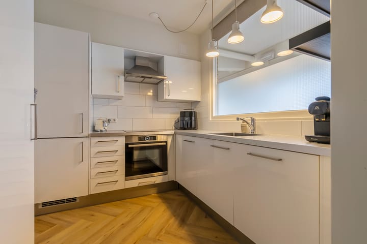 Foto 12 van Dokter van Stratenweg 148