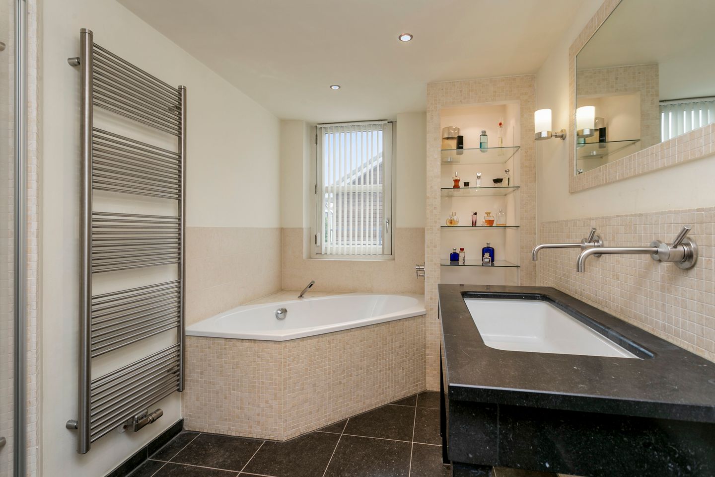 Foto 10 van Kroeskarperlaan 36