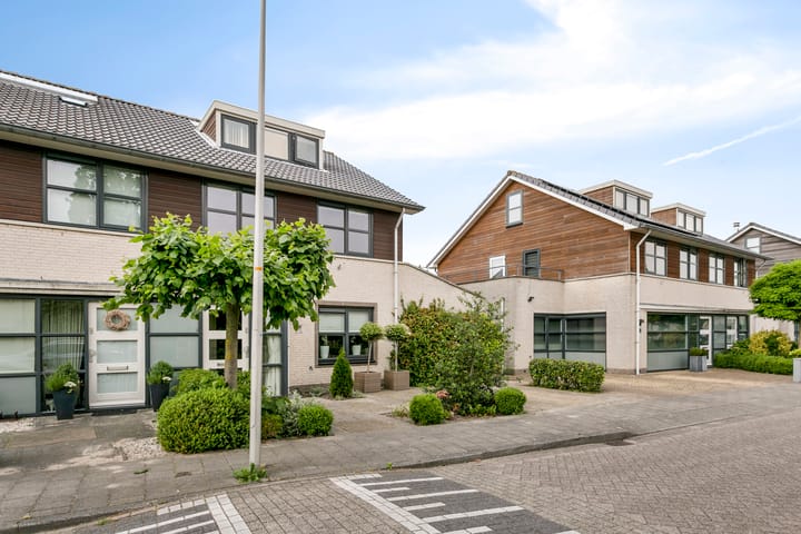 Foto 12 van Kroeskarperlaan 36