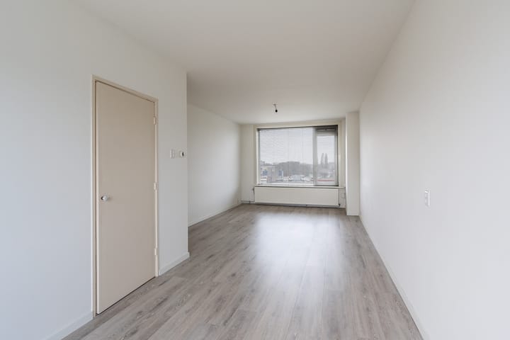 Foto 9 van Delftseveerweg 13-D