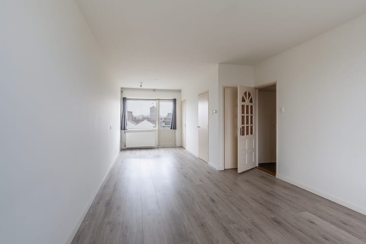 Foto 12 van Delftseveerweg 13-D