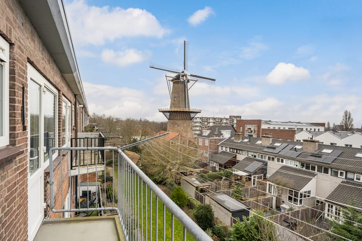 Foto 15 van Delftseveerweg 13-D