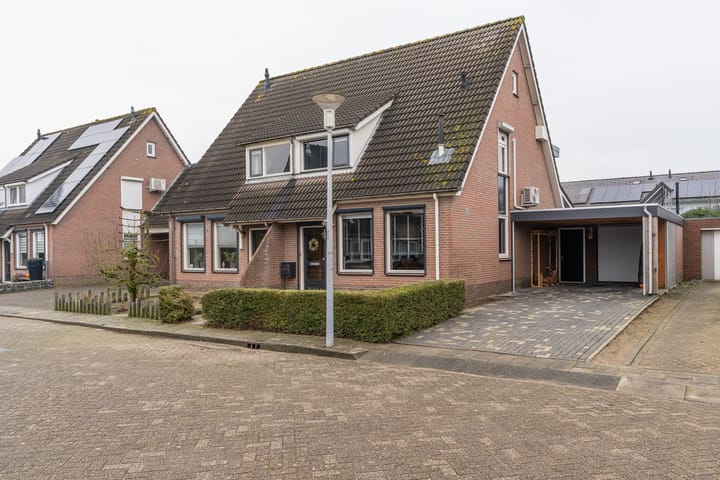 Foto 36 van Fluitekruidstraat 19