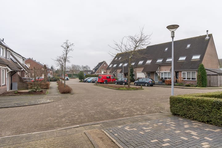 Foto 37 van Fluitekruidstraat 19