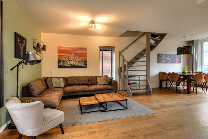 Foto 15 van van Colsterstraat 15