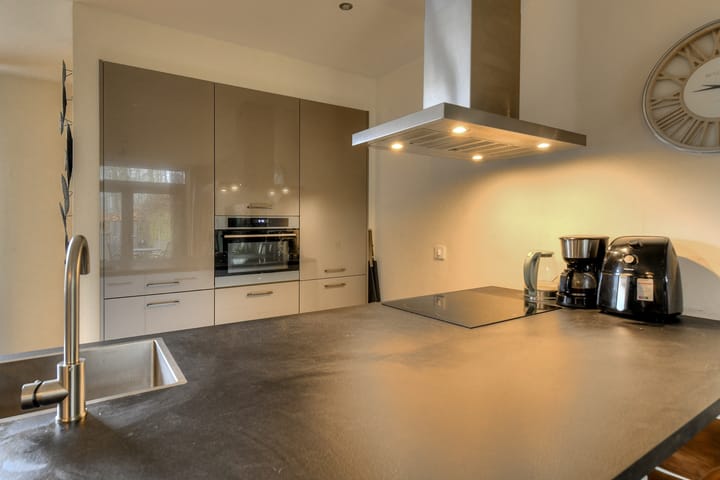 Foto 23 van van Colsterstraat 15