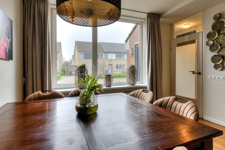 Foto 25 van van Colsterstraat 15