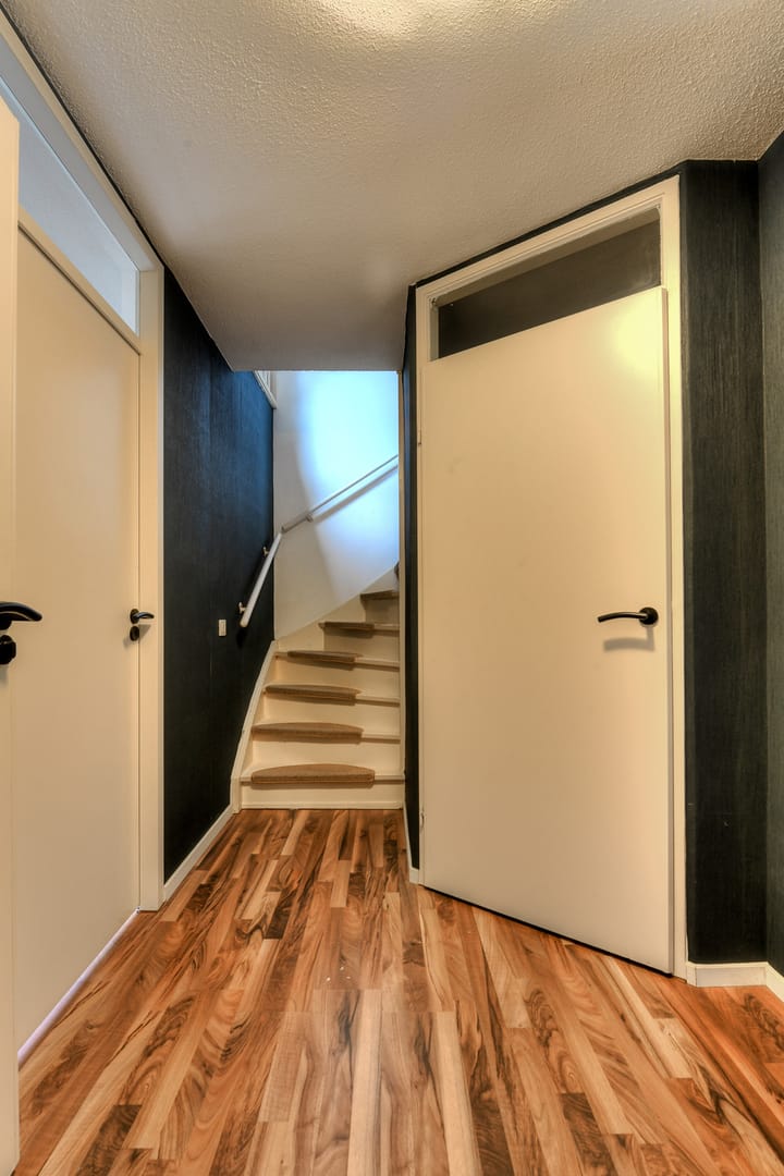 Foto 26 van van Colsterstraat 15