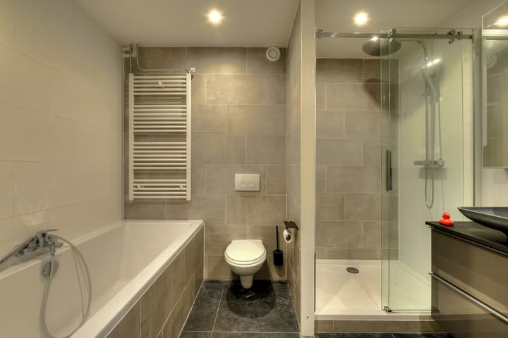 Foto 30 van van Colsterstraat 15