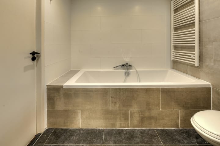 Foto 31 van van Colsterstraat 15