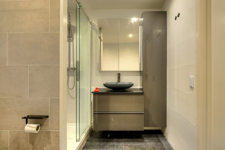 Foto 32 van van Colsterstraat 15