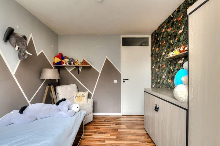 Foto 34 van van Colsterstraat 15