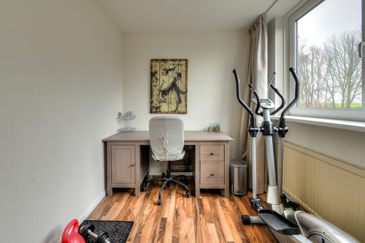 Foto 36 van van Colsterstraat 15