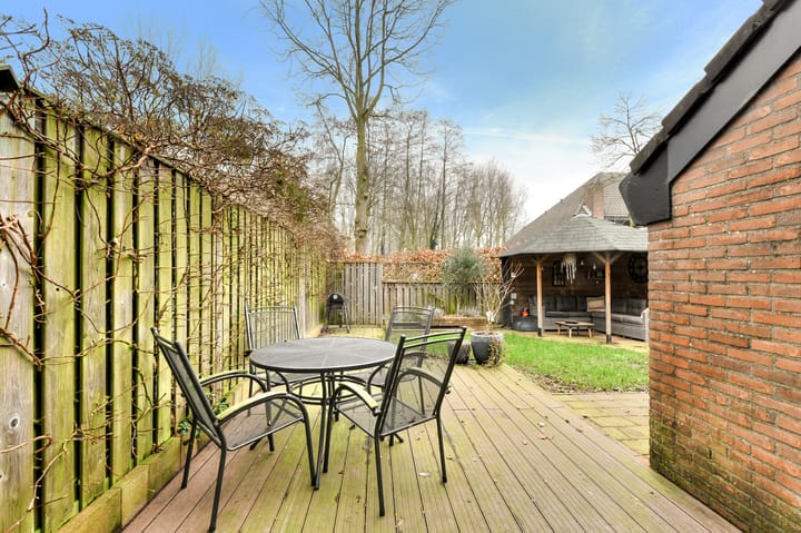 Foto 39 van van Colsterstraat 15