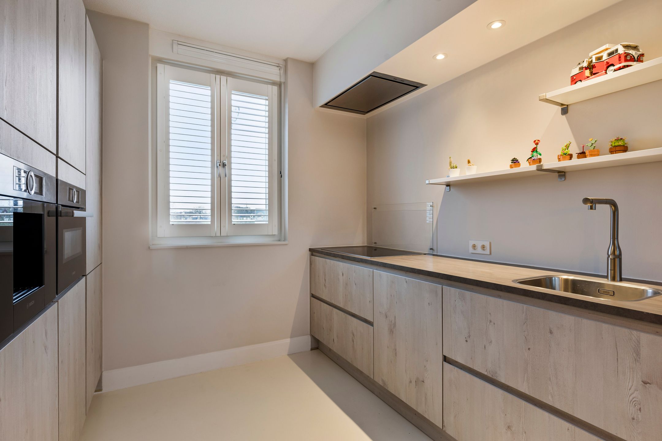 Foto 15 van Lauwerstraat 28