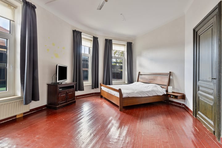 Foto 15 van Dokter Leurszijstraat 2