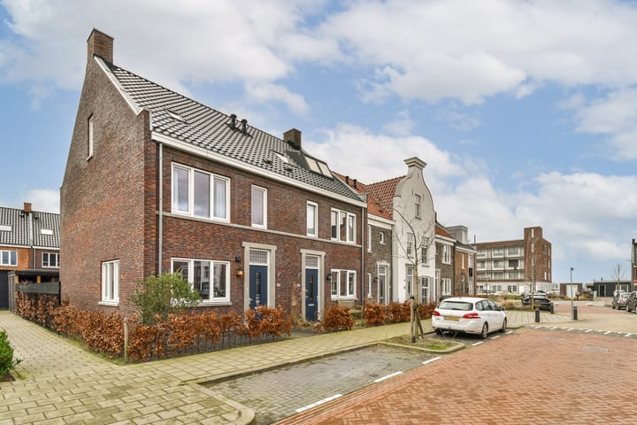 Foto 5 van Uivernest 18