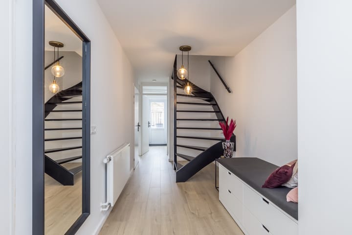 Foto 2 van van Merodestraat 21