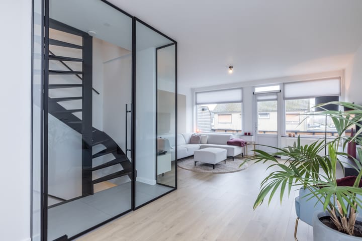 Foto 8 van van Merodestraat 21