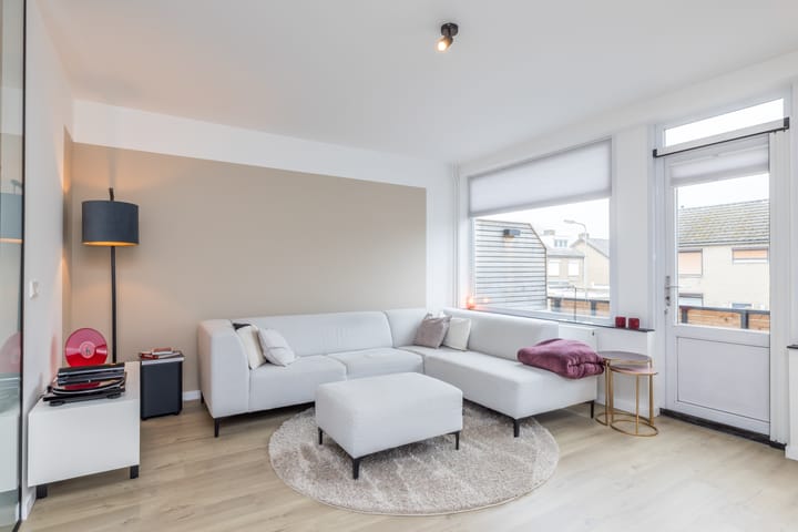 Foto 13 van van Merodestraat 21