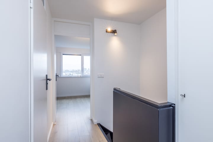 Foto 23 van van Merodestraat 21