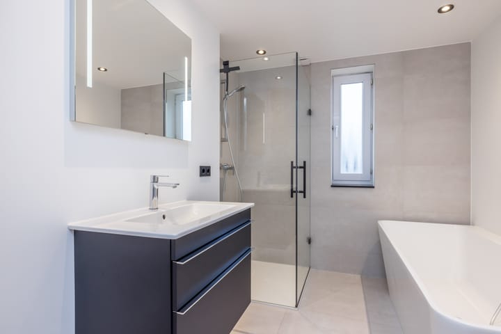 Foto 28 van van Merodestraat 21