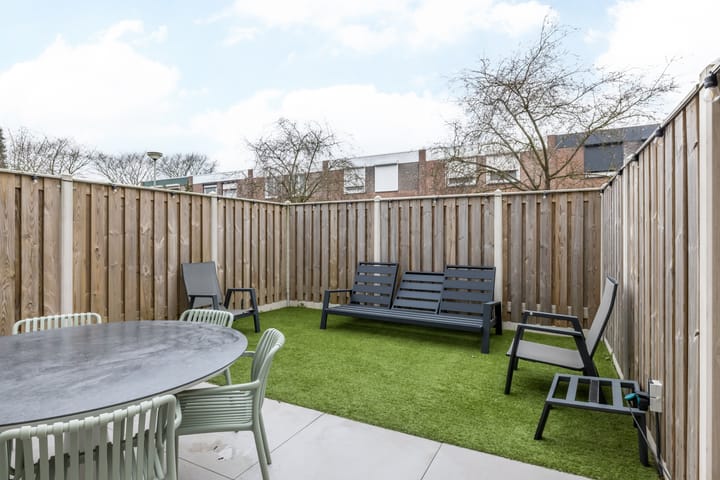 Foto 32 van van Merodestraat 21