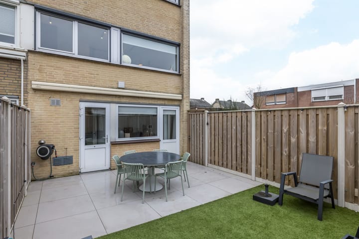 Foto 34 van van Merodestraat 21