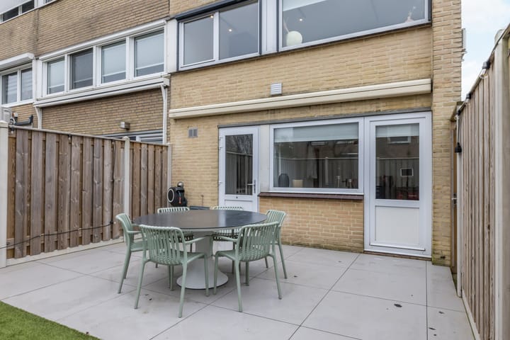 Foto 35 van van Merodestraat 21