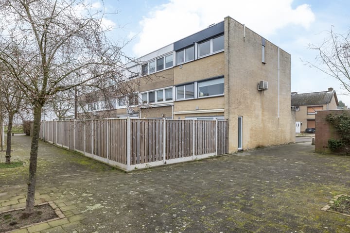 Foto 36 van van Merodestraat 21