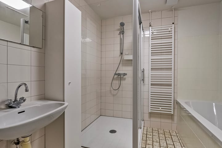 Foto 19 van Contrabas 22