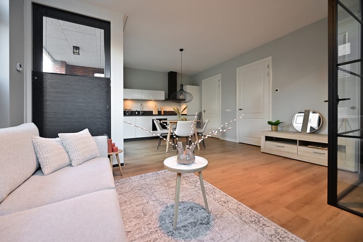 Photo 6 of Raadhuisstraat 2-D