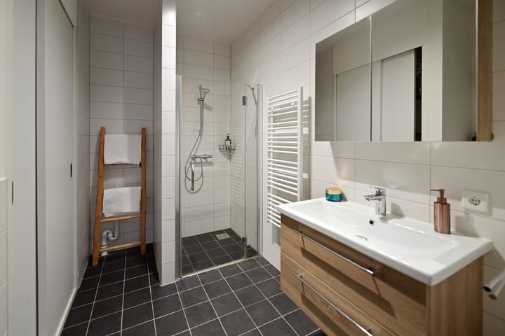 Photo 11 of Raadhuisstraat 2-D