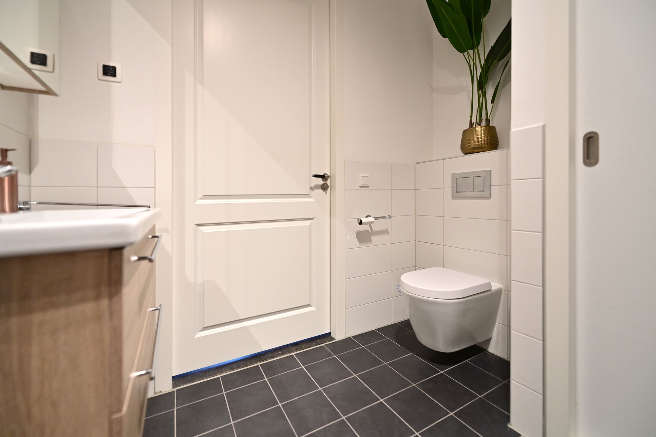 Foto 12 van Raadhuisstraat 2-D