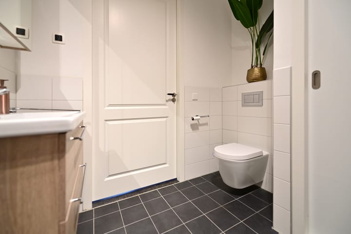 Photo 12 of Raadhuisstraat 2-D