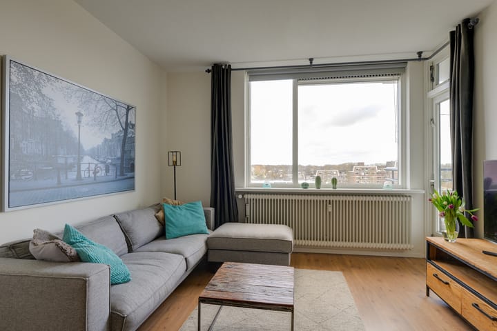 Photo 8 of Lekstraat 136