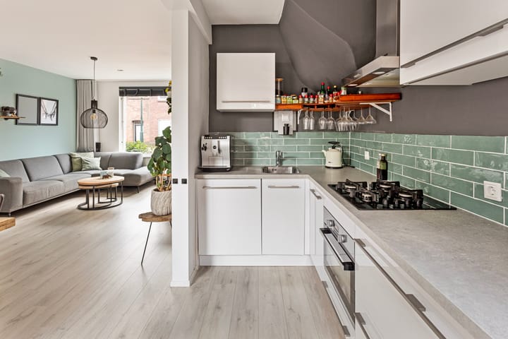 Foto 10 van Meidoornstraat 8