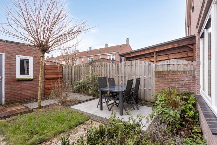 Foto 20 van Meidoornstraat 8