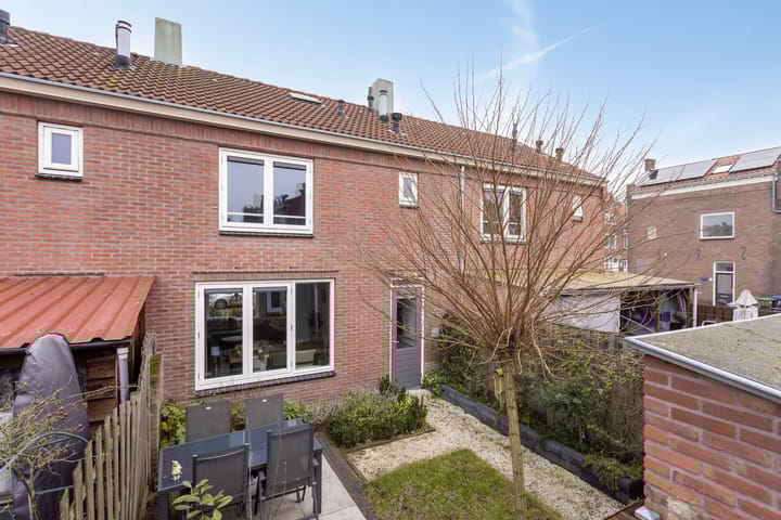 Foto 23 van Meidoornstraat 8